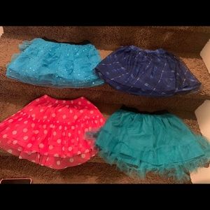 🍂Bundle 4 girls skirts size 5/6